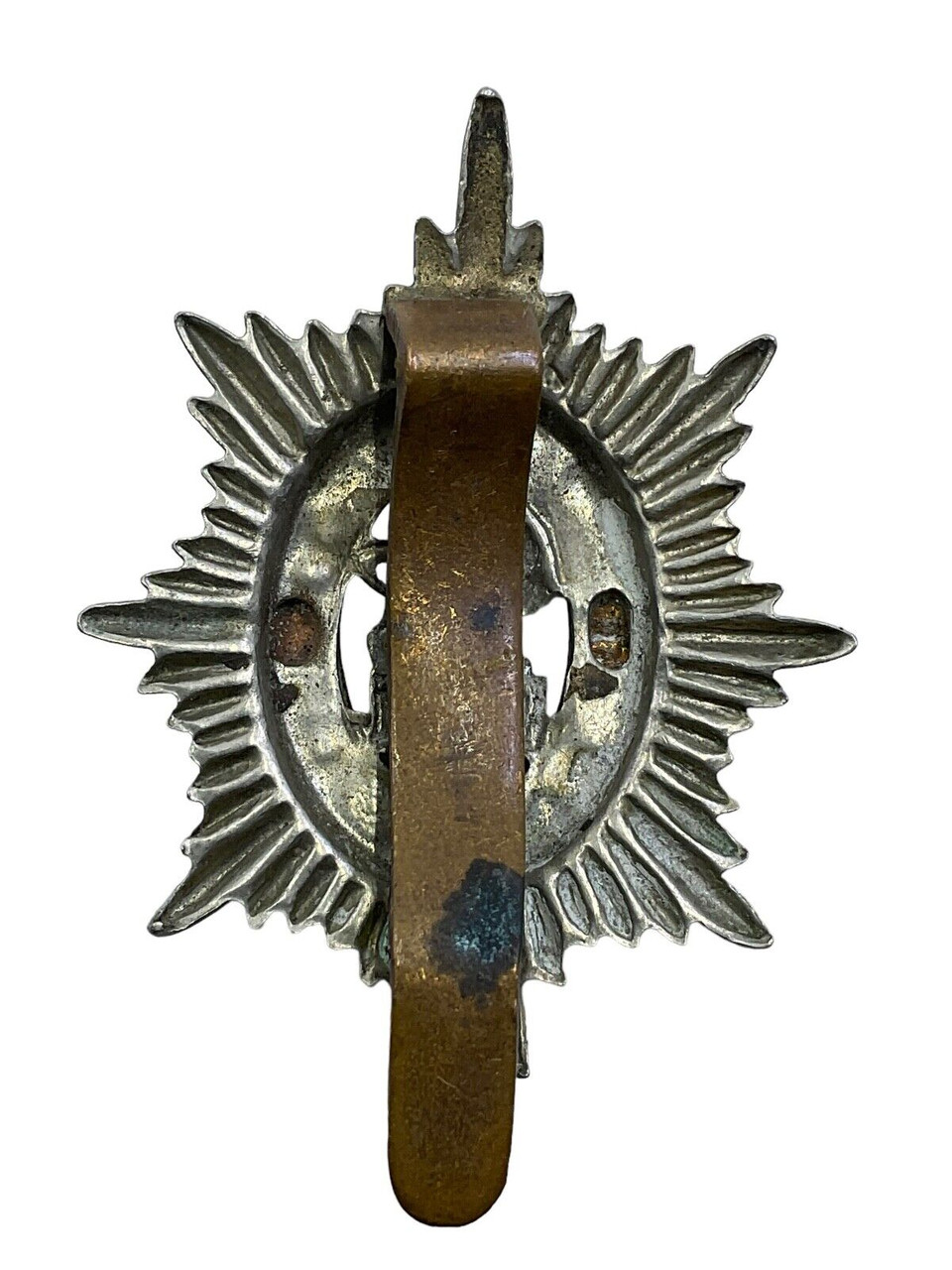 Ww British Worcestershire Regiment Cap Badge