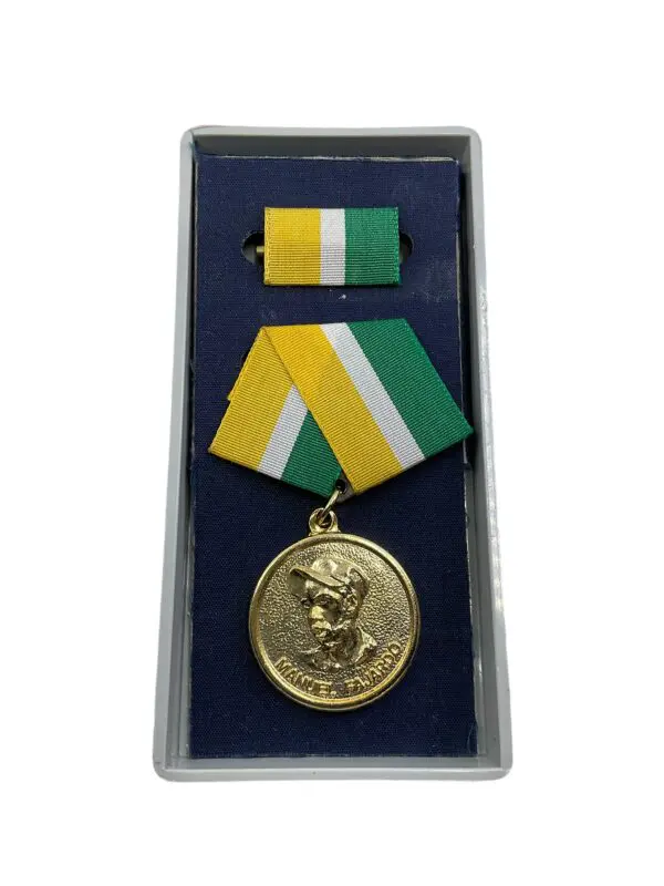 Cuba Cuban Manual Fajardo Medal of National Union of Health Workers