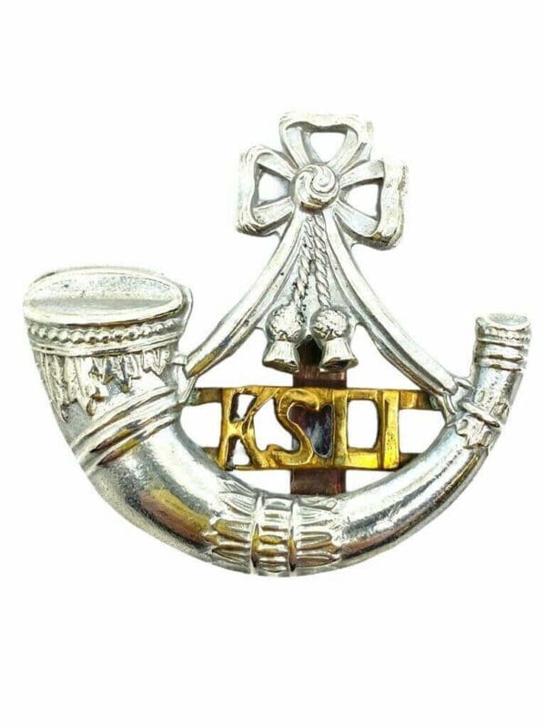 WW2 British Army Kings Scottish Light Infantry KSLI Cap Badge