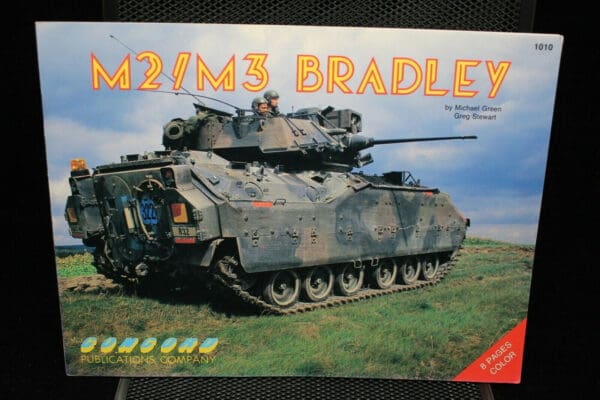 US Army M2 M3 Bradley Tank Book