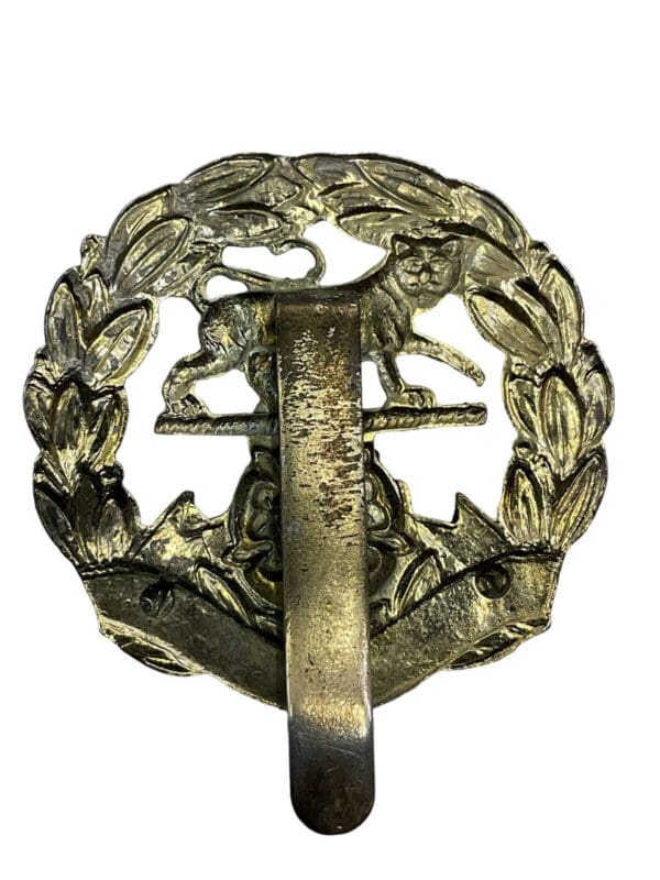 WW2 British Hampshire Regiment Cap Badge