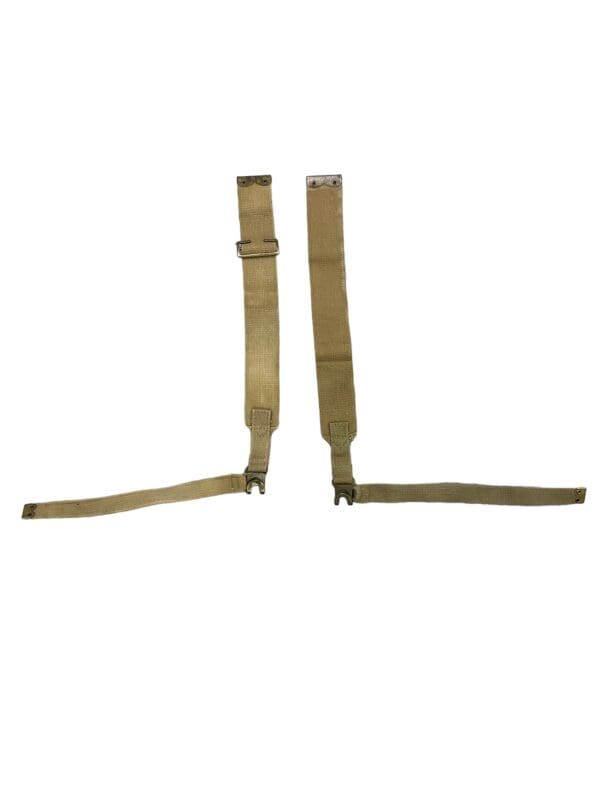 WW2 Canadian P37 Webbing L Straps Pair