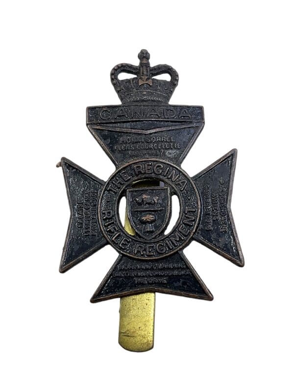 Canadian Regina Rifles Regiment Cap Badge