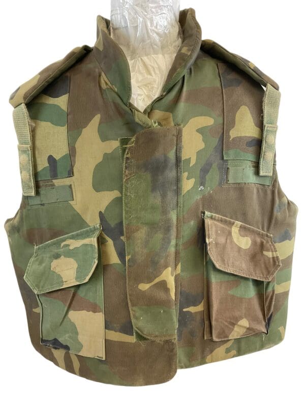 US Army Woodland Camouflage Frag Vest Size XL