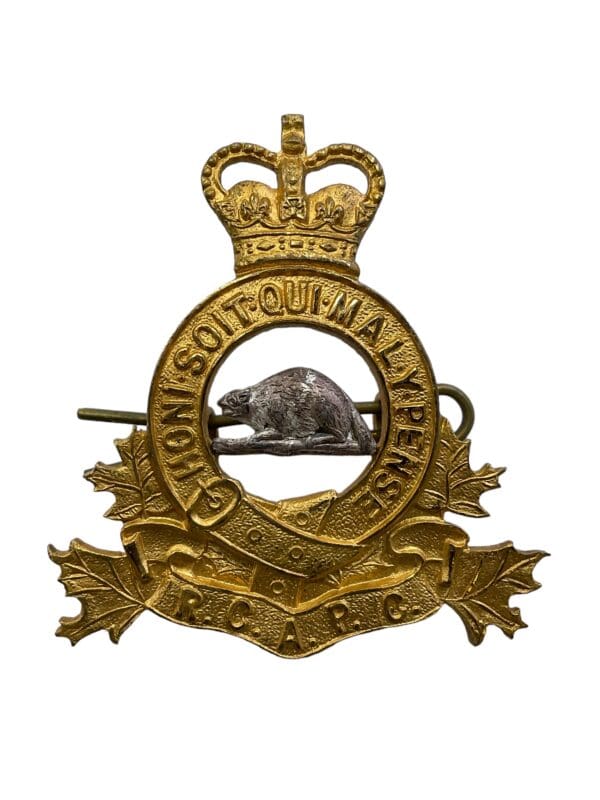 Royal Canadian Army Pay Corps RCAPC Officers Cap Badge