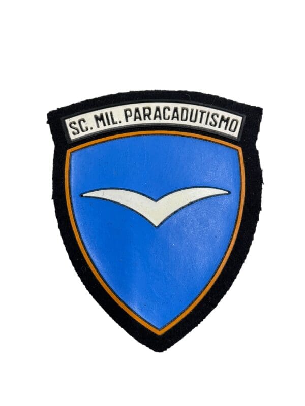 Italian Italy School of Military Parachutists Patch Insignia