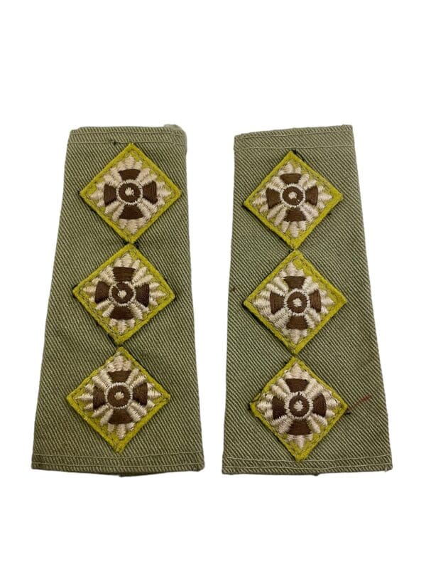 WW2 Canadian Army Tropical Captain Armoured Corp Rank Shoulder Boards Slip On