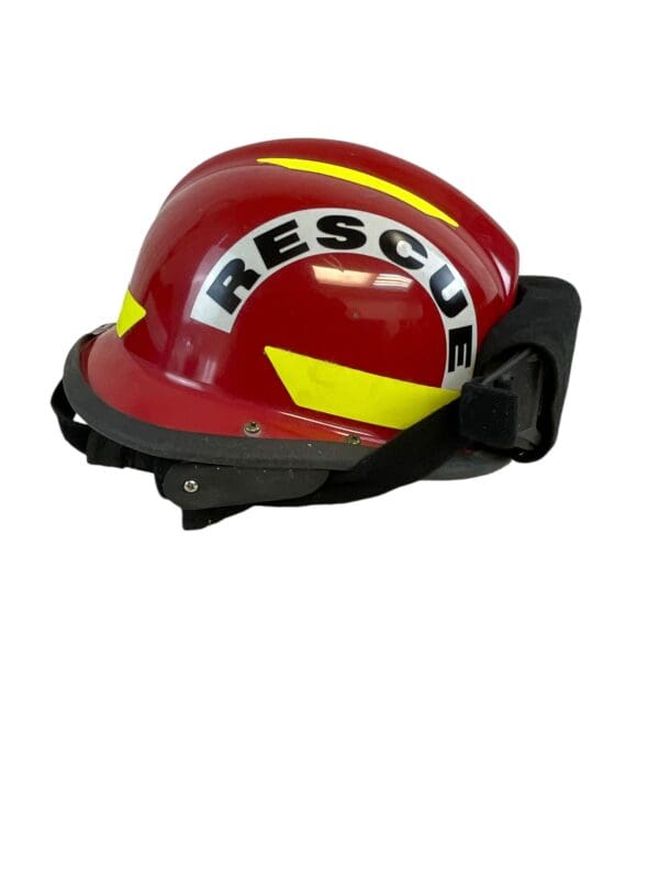 Canadian Search And Rescue Helmet With ESS Goggles - Image 3