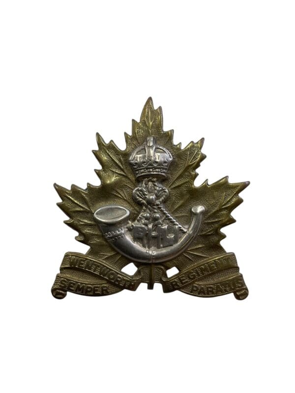 WW2 Canadian RHLI Royal Hamilton Light Infantry Cap Badge