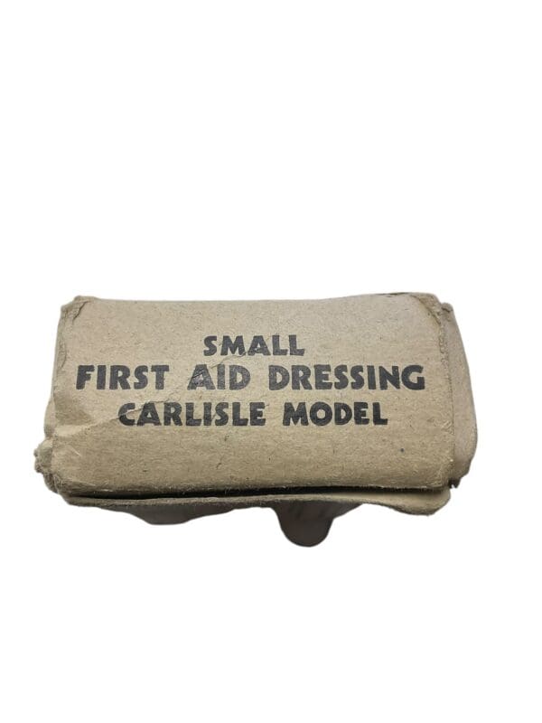 WW2 US Army Carlisle Small First Aid Dressing Cardboard With Contents - Image 4