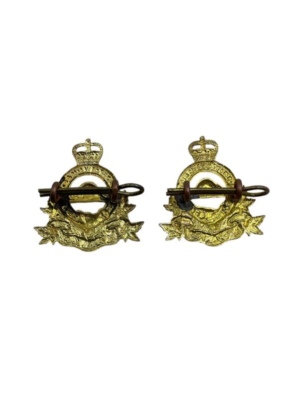 Royal Canadian Army Pay Corps Collars Insignia Pair