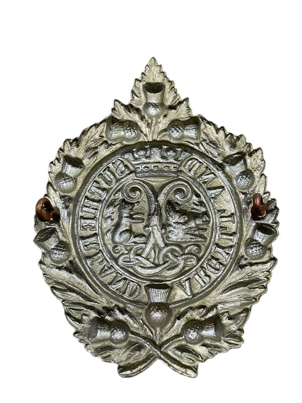 WW2 British Argyll and Sutherland Highlanders Cap Badge