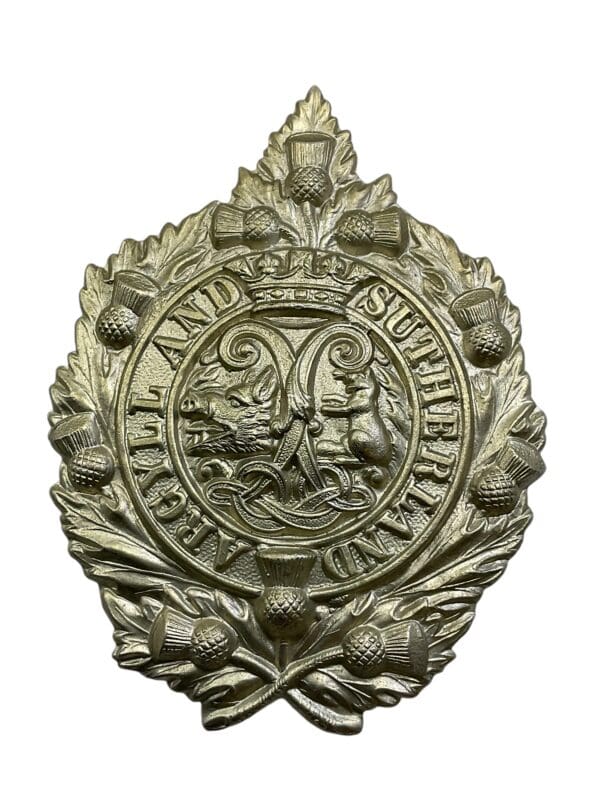 WW2 British Argyll and Sutherland Highlanders Cap Badge