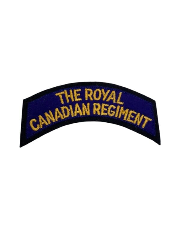 WW2 Royal Canadian Regiment RCR Shoulder Title Insignia Single 1