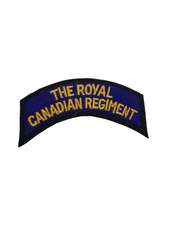 WW2 Royal Canadian Regiment RCR Shoulder Title Insignia Single 2