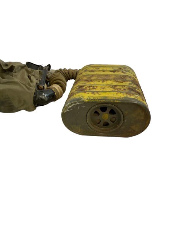 WW1 British US Named SBR Small Box Respirator with Carrier Broad Arrowed - Image 17