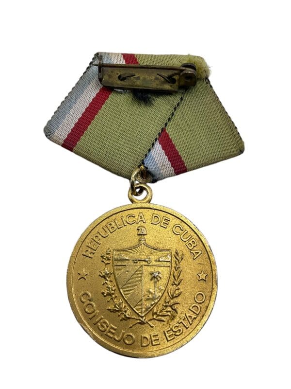 Cuba Cuban Military Medal For Clandestine Struggle