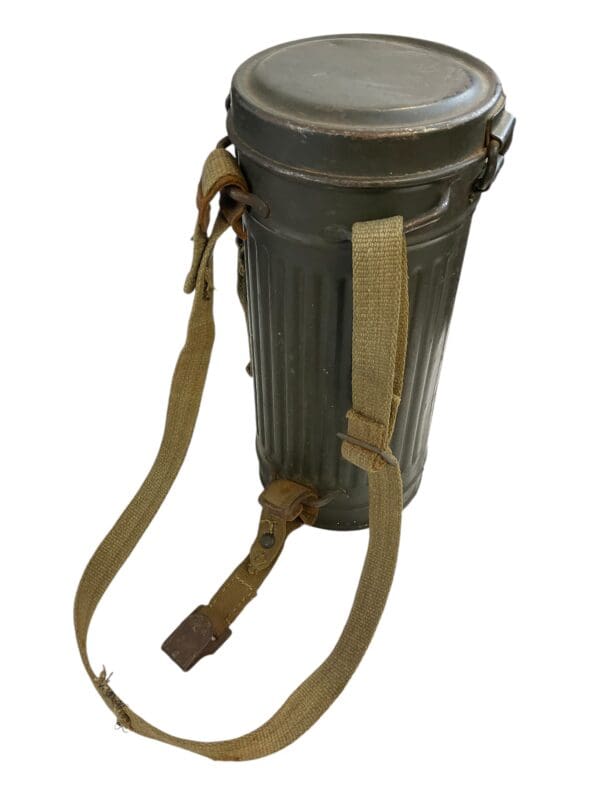 WW2 German Army M38 Respirator Complete with Spare Lenses Canister and Straps - Image 16