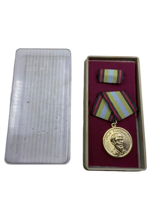 Cuba Cuban Emilio Carcenas Medal for 25 Years Civilian Service in Support of the Military