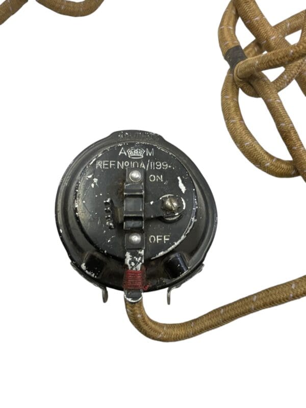 WW2 British Canadian RCAF Type 21 Microphone with Wiring and Bell Plug - Image 4