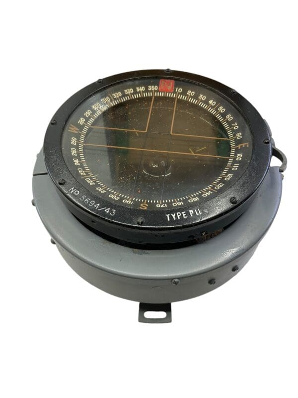 WW2 Canadian RCAF P11 Aircraft Compass in Transit Case - Image 7