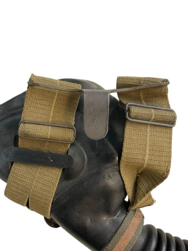 WW2 German Luftwaffe 10-6701 Oxygen Mask - Image 6