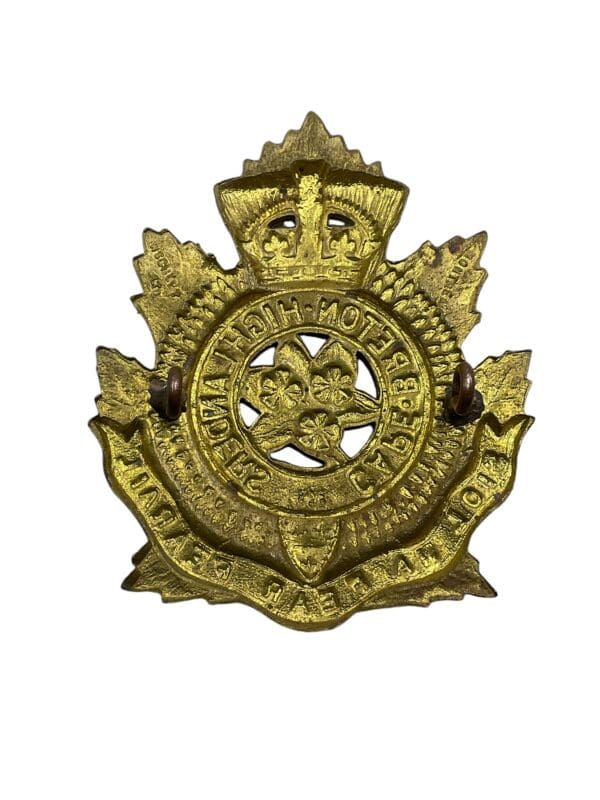 WW2 Canadian Cape Breton Highlanders Glengarry Cap Badge - Image 2