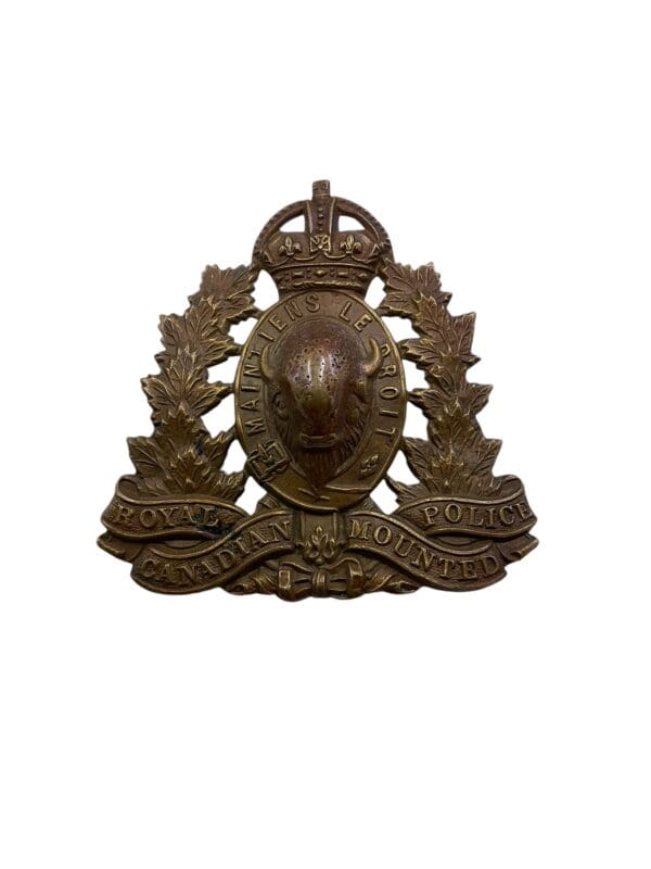 WW2 Royal Canadian Mounted Police RCMP Cap Badge