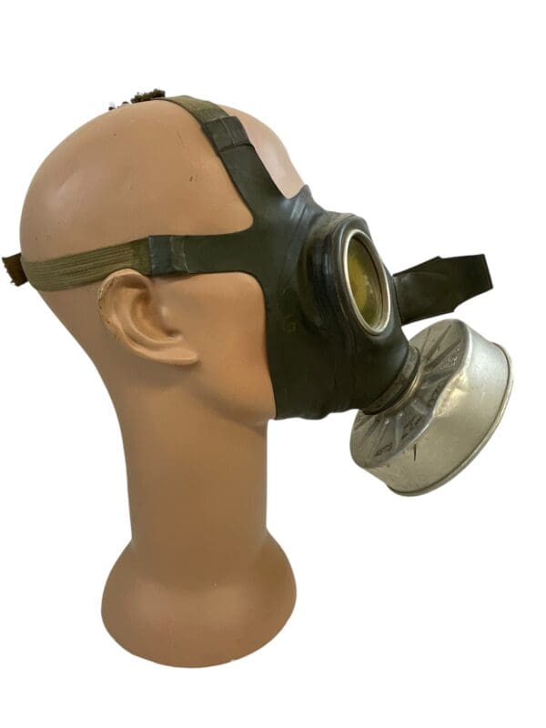 WW2 German Civilian Gas Mask - Dated 1938 - Image 2