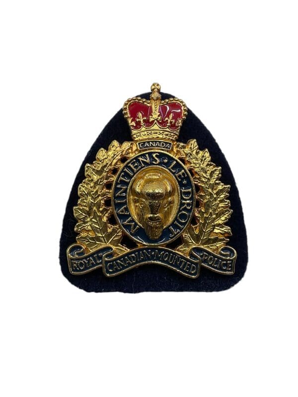 Royal Canadian Mounted Police RCMP Cap Badge 3