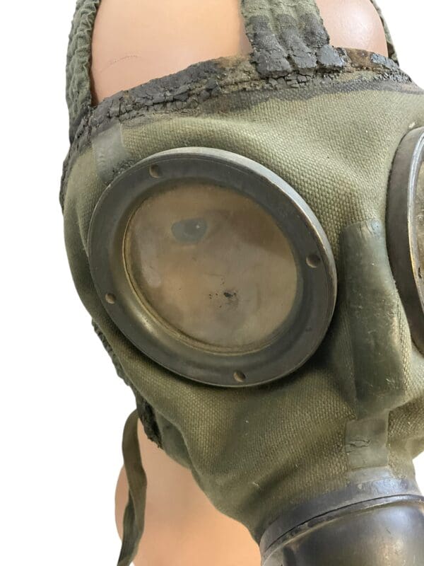 WW2 German GM30 Gas Mask – No Filter - Image 8