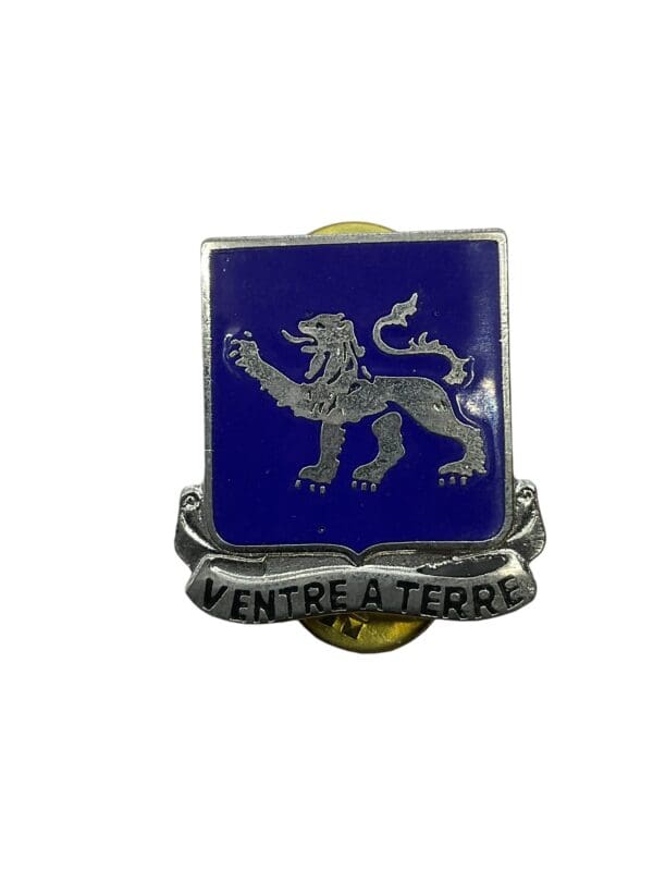 US Army 68th Armor Regiment DUI Distinctive Uniform Insignia Collar