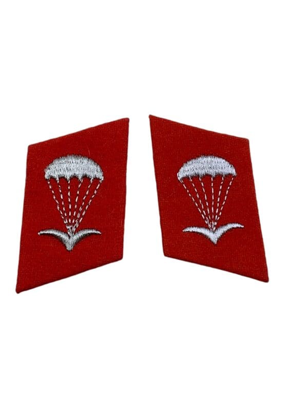 East German Airborne Collars Insignia Pair