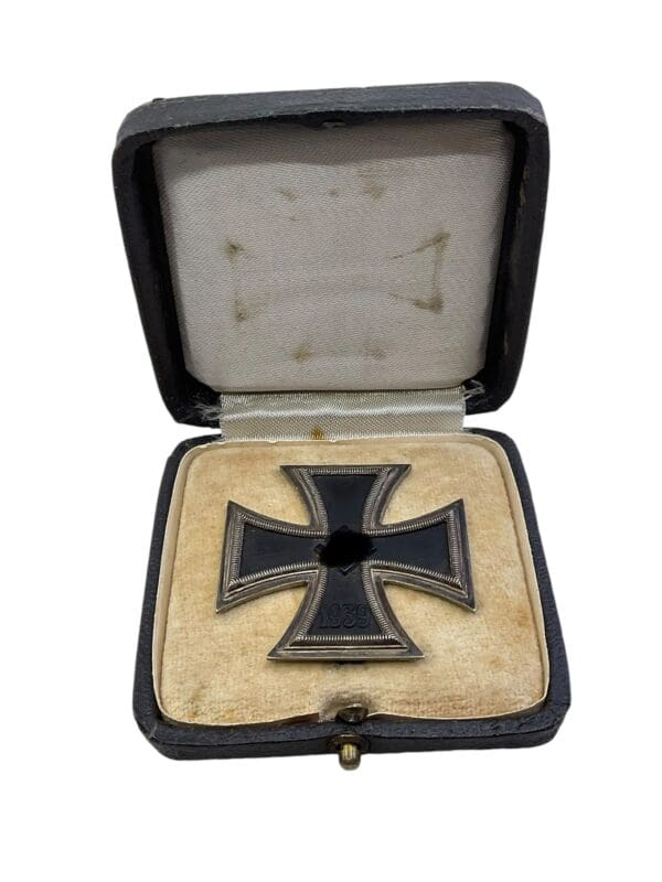 WW2 German Iron Cross 1st Class in Case