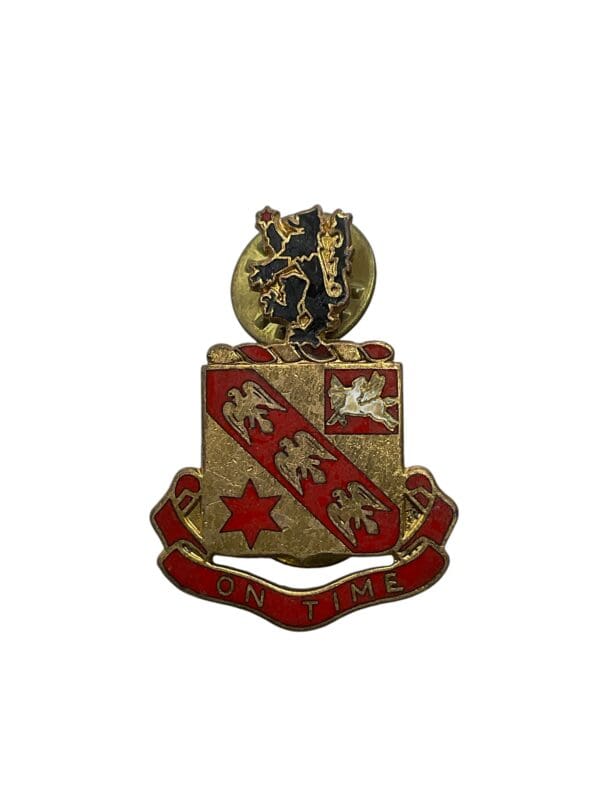 US Army 11th Field Artillery Regiment DUI Distinctive Uniform Insignia Collar