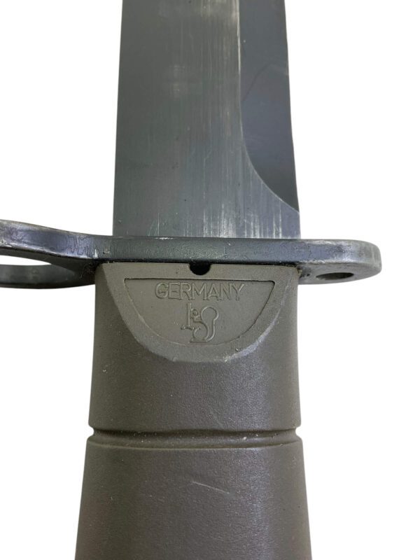 Canadian Forces Eickhorn Bayonet with Scabbard - Image 3