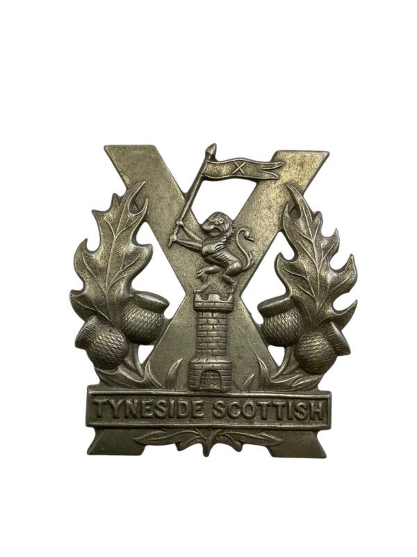 WW2 British Tyneside Scottish Cap Badge