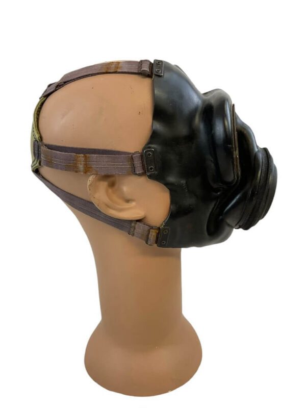 WW2 British Army Light Respirator Dated 1944 - Image 3