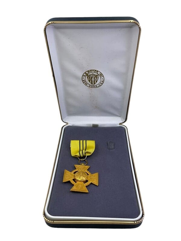 Venezuela Military Order of General Rafael Urdaneta in Case NS Meyer NY