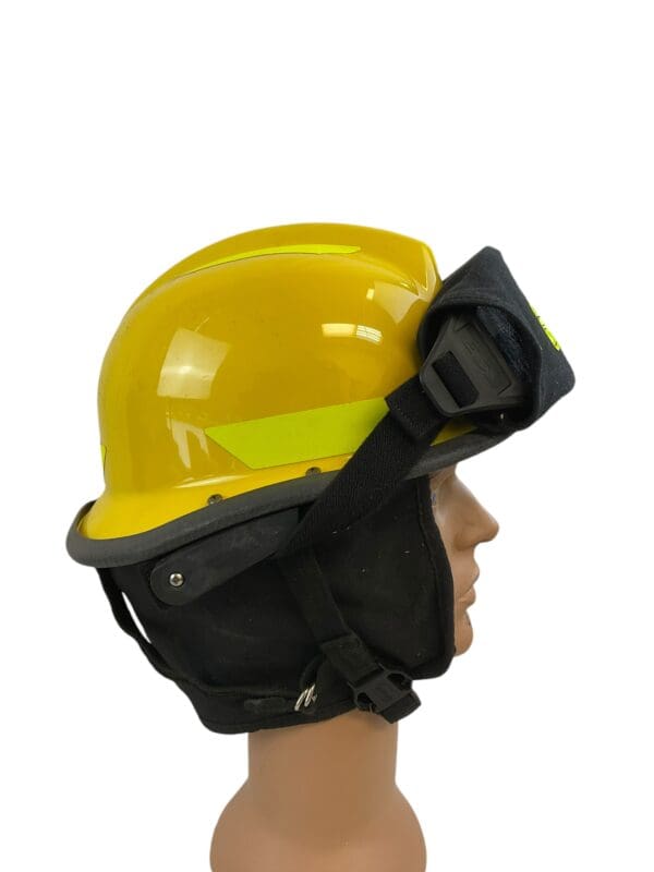 Canadian Yellow Safety Helmet with ESS Goggles - Image 7