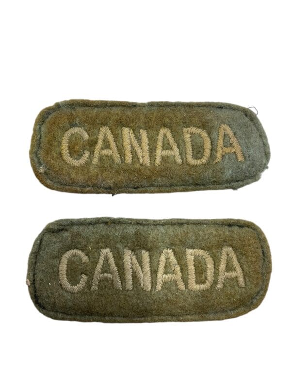 WW2 Canadian Army CANADA Nationality Titles Insignia Pair