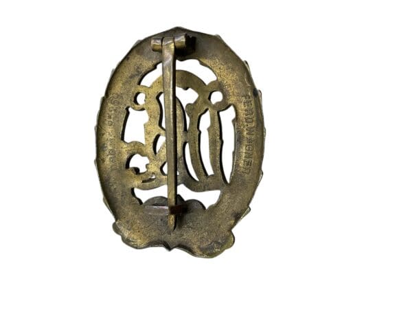 WW2 German DRL Sports Badge In Bronze Maker Marked Ferd Wagner - Image 4