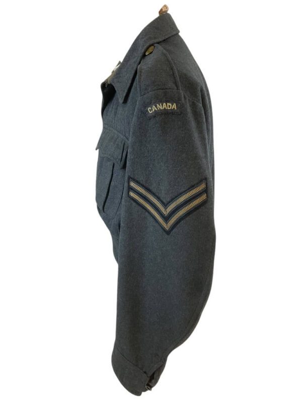 WW2 Canadian RCAF Battle Dress Dated 1944 With Medals