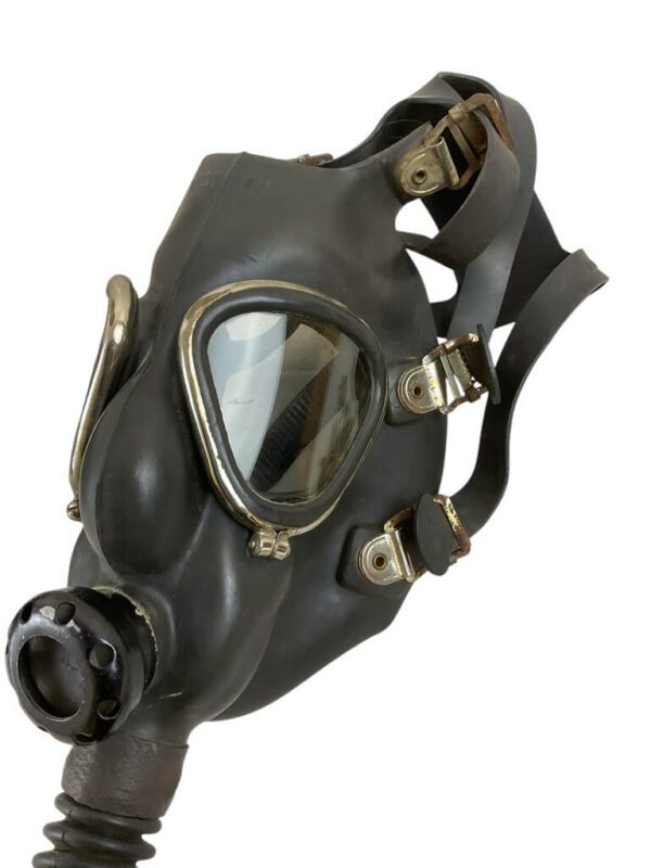 WW2 US Civil Defense Gas Mask In Case