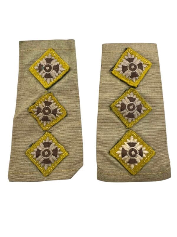 WW2 Canadian Armoured Corps Captain's Slip-On Rank Pair