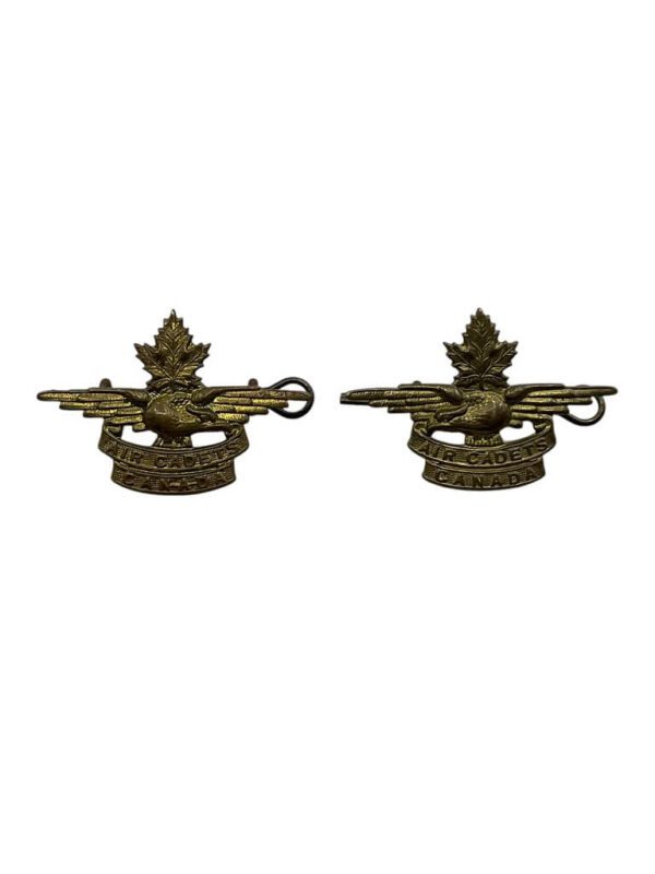 WW2 Canadian Air Cadets Collar Insignia Pair