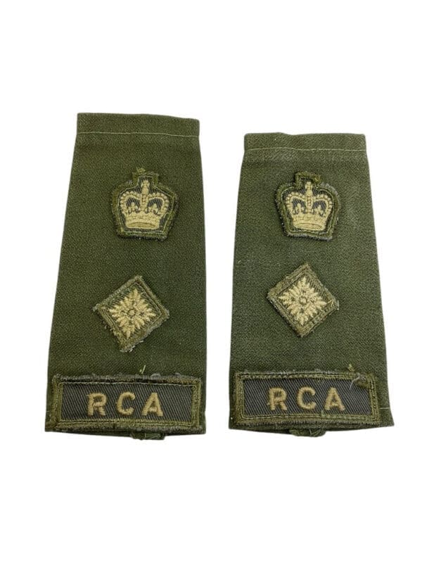 Canadian Forces Lt Colonel RCA Artillery EARLY Slip on Shoulder Boards Combat