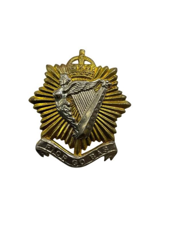 WW2 Canadian Irish Regiment of Canada Cap Badge