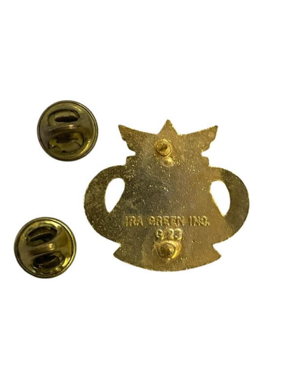 US Army DUI Distinctive Uniform Insignia 301 Combat Field Hospital Badge Pin