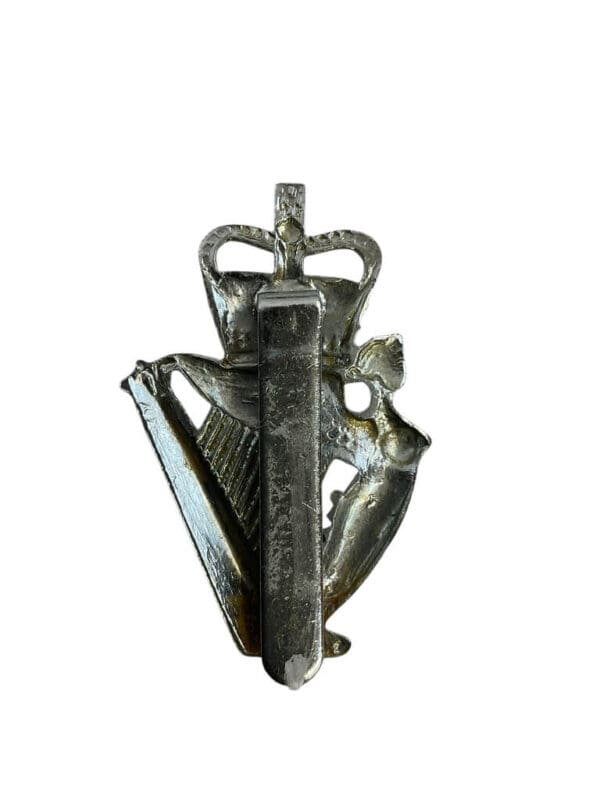 British Army Royal Irish Regiment Caubeen Cap Badge
